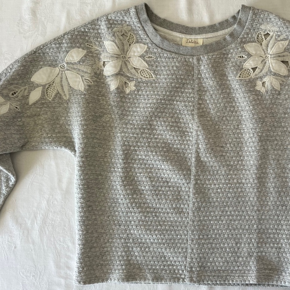 Anthropologie Deletta - Flowery Gray Pullover (S)